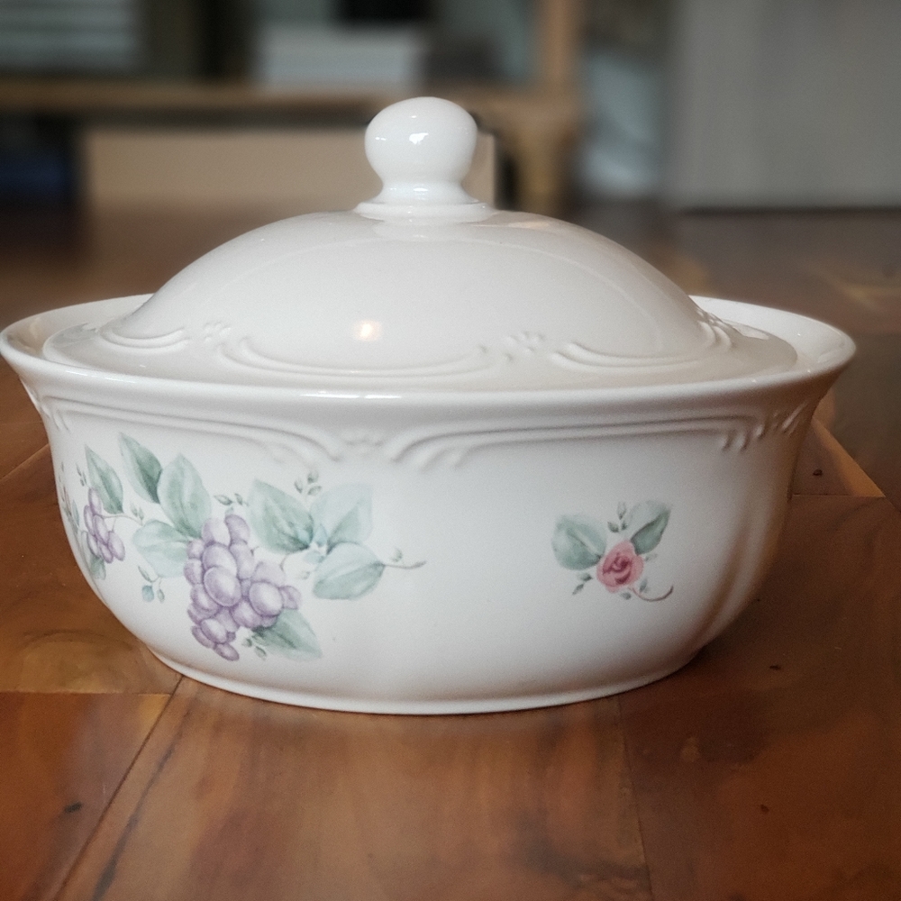 Pfaltzgraff Casserole Dish Vintage